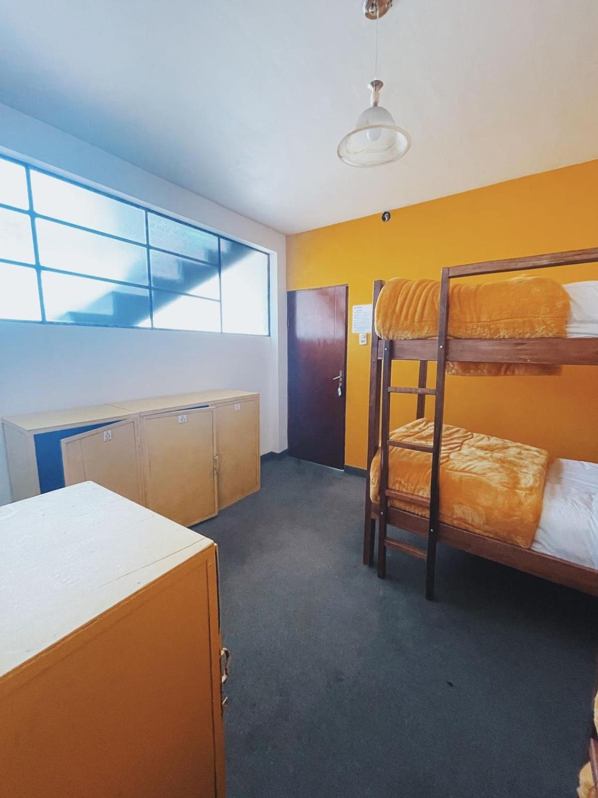 Lobo Hostel ลาปาซ ภายนอก รูปภาพ