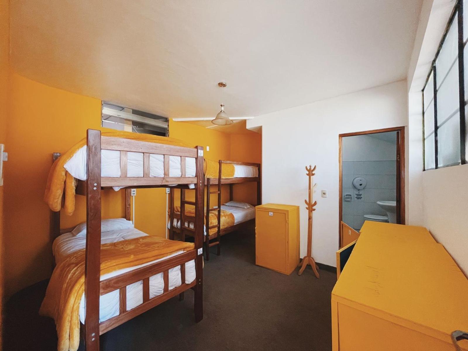 Lobo Hostel ลาปาซ ภายนอก รูปภาพ