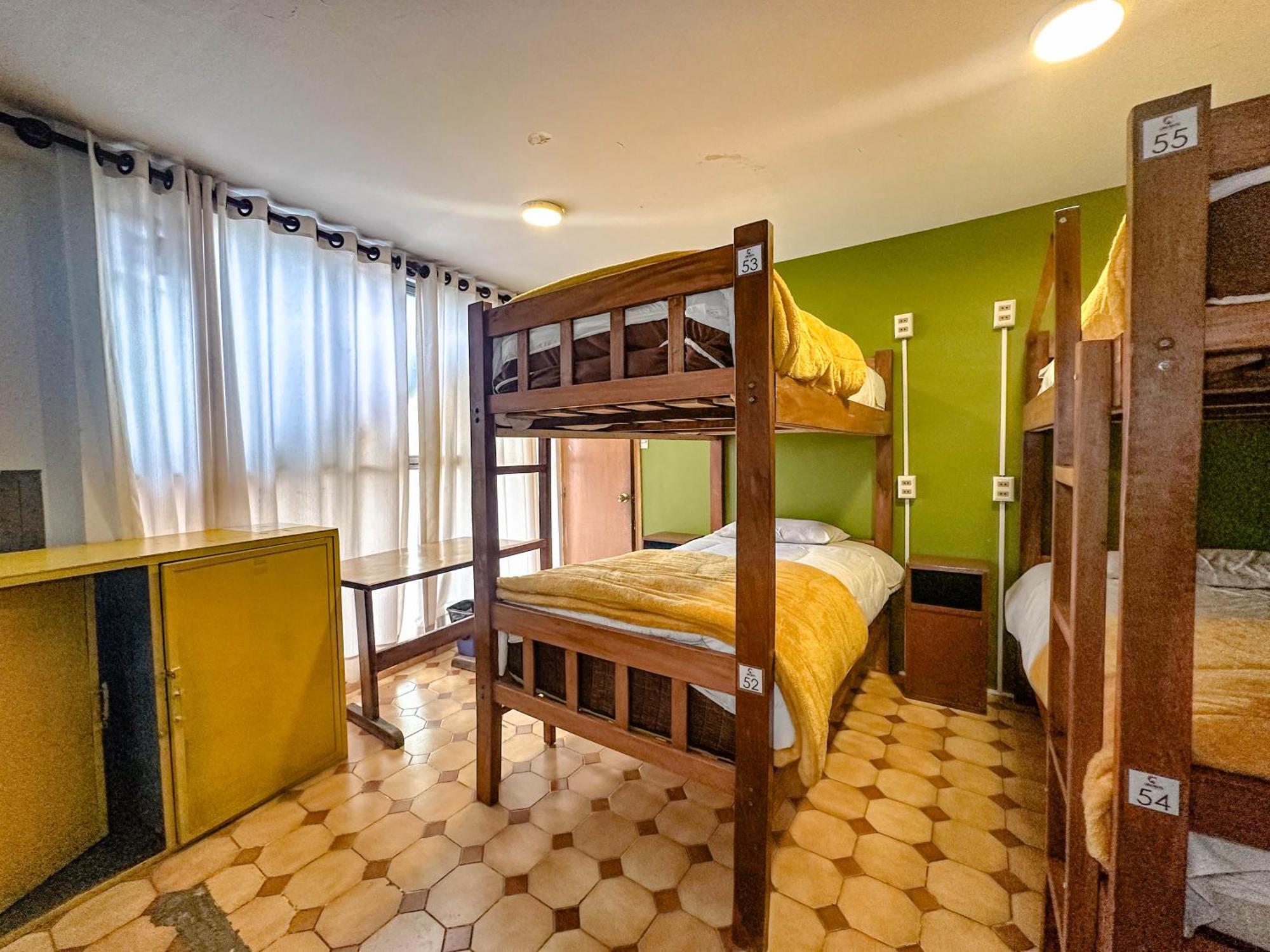 Lobo Hostel ลาปาซ ภายนอก รูปภาพ